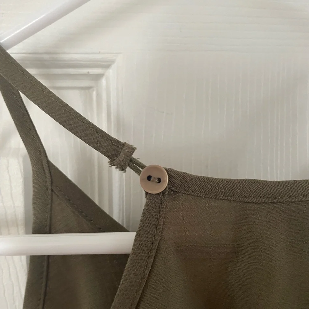 Paper Crane Olive Green Women's Halter Top Medium - Picture 4 of 4